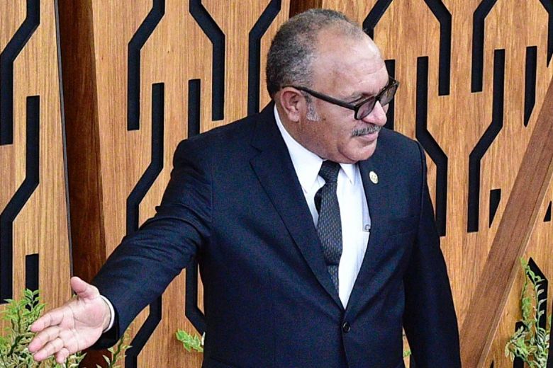 Papua New Guinea police seeking to arrest ex-Prime Minister Peter O’Neill